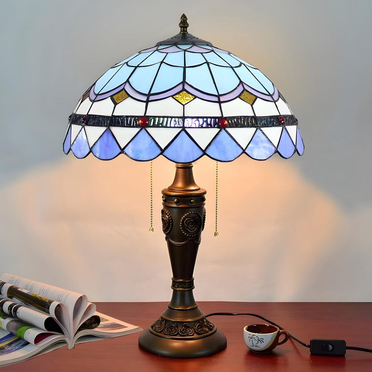 Vintage Tiffany Dome Stained Glass Shade Table Lamp Image - 9