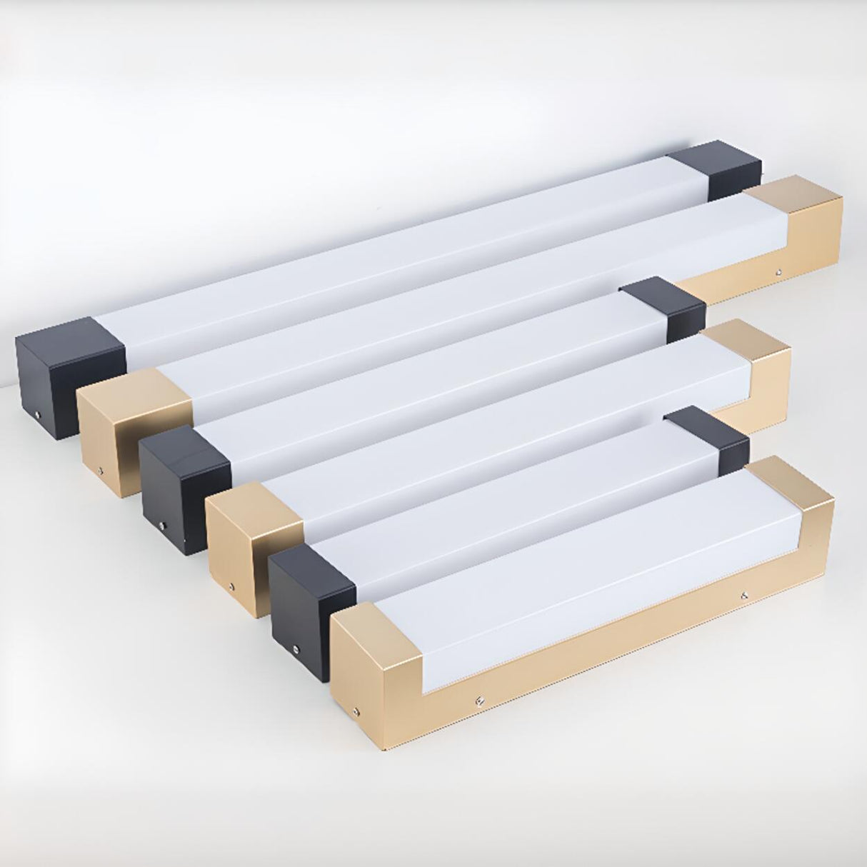 Waterproof Vertical Metal LED Outdoor Wall Sconce Image - 18