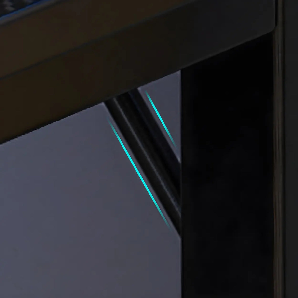 Wood L-Shape Gaming Computer Desks with CPU Storage Image - 9