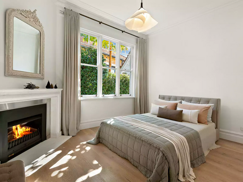 10 Best Smallest Chandeliers for Compact Spaces