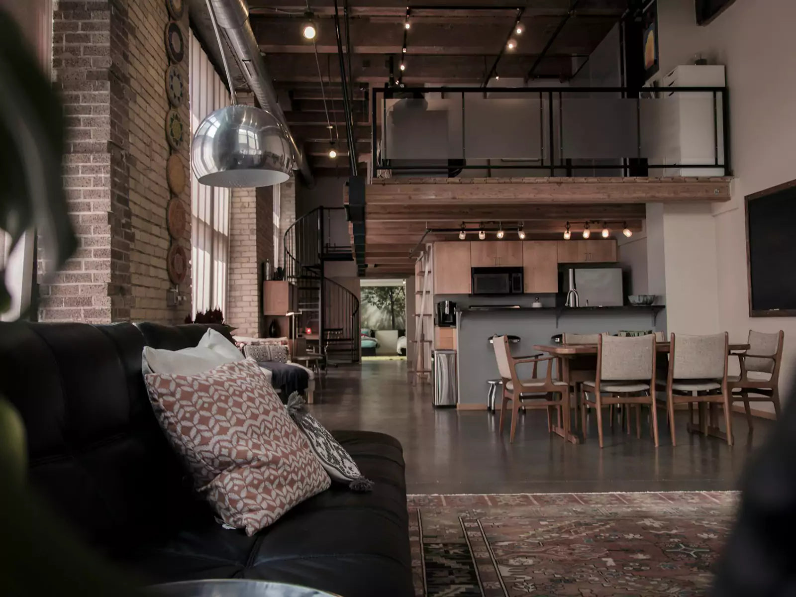 Top 10 Industrial Chandeliers for Modern Homes in 2026 – Homebaa