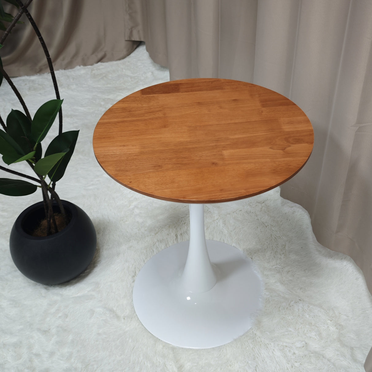 Scandinavian Round Wood Natural Dining Table