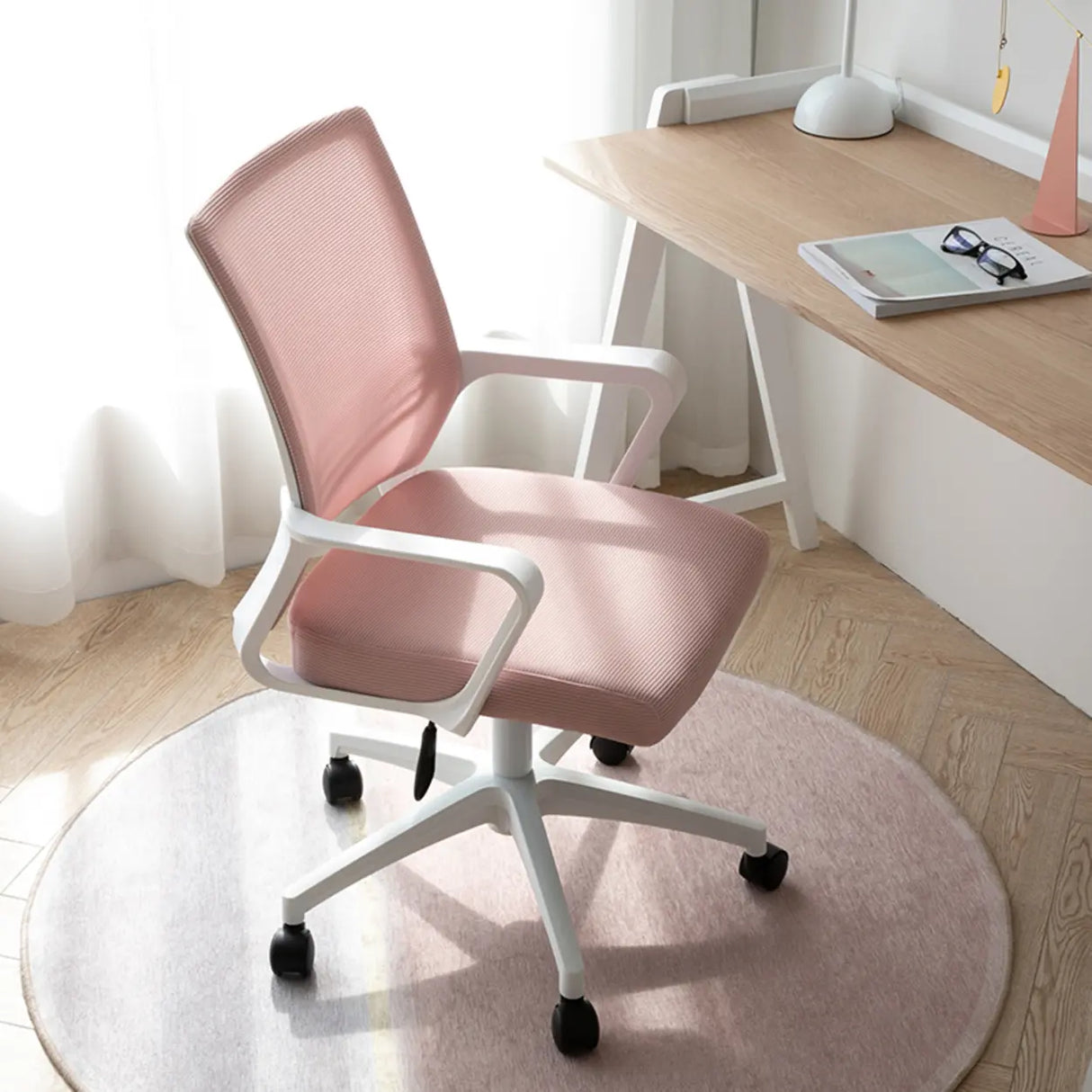 Adjustable Blue Fixed Arms Ergonomic Mesh Office Chair Image - 4