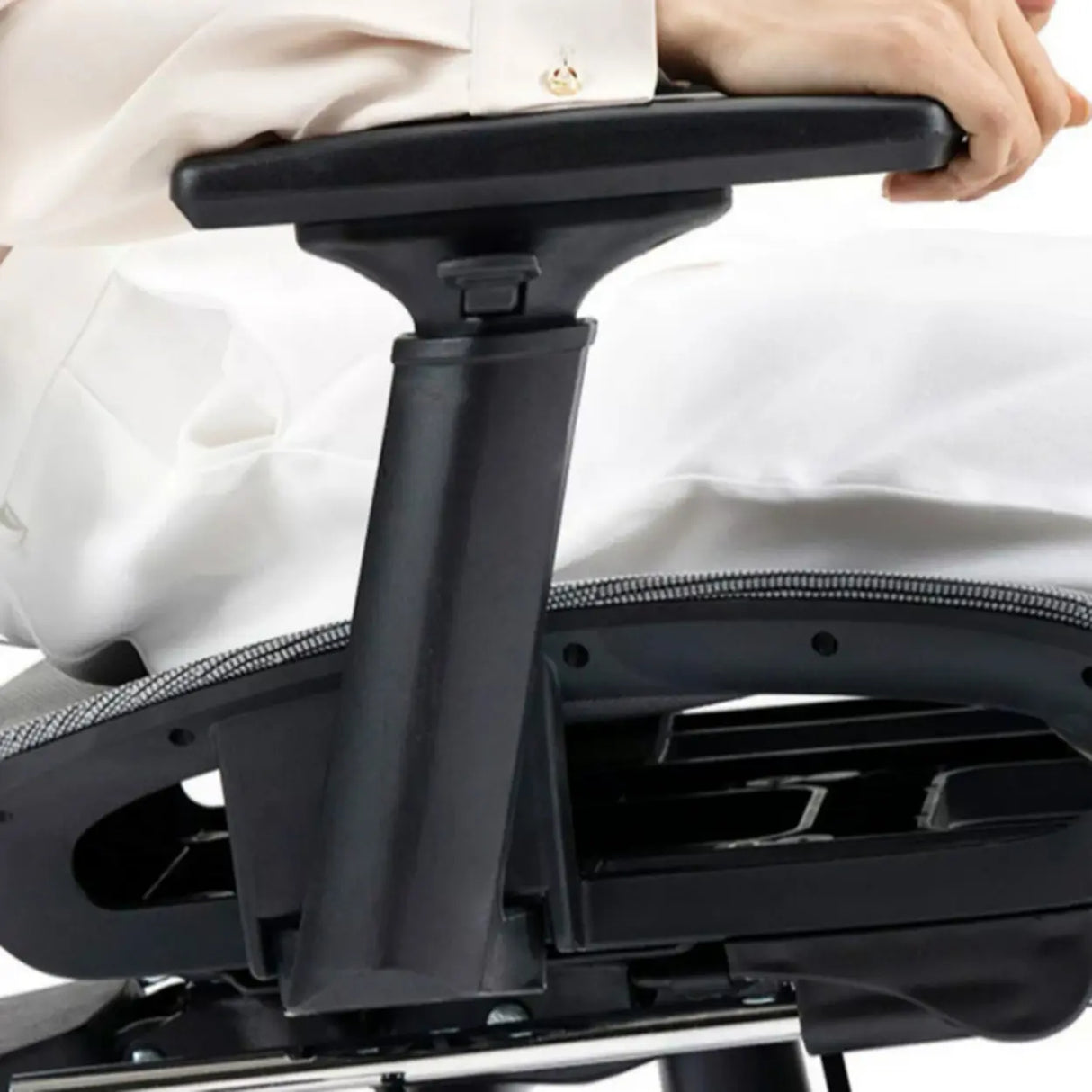 Adjustable Ergonomic Mesh High-Back Reclining Office Chair Image - 11