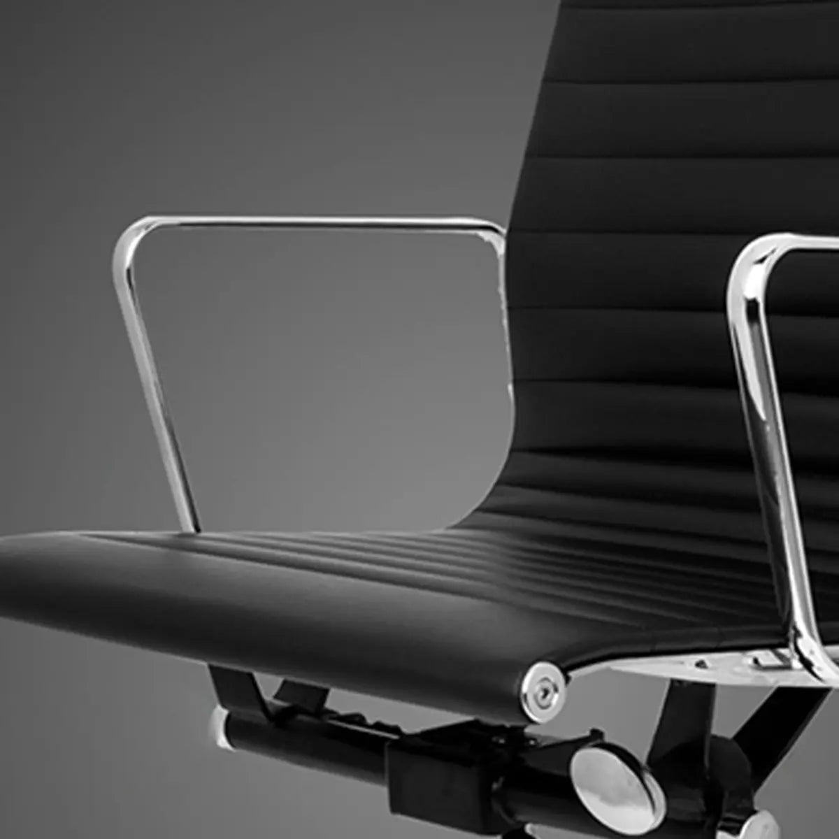 Adjustable Seat Height Ergonomic Faux Leather Office Chair Image - 7