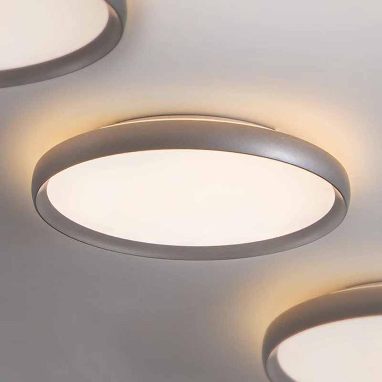 Bedroom Casual Nickel Circle Flush Mount Ceiling Light Image - 10