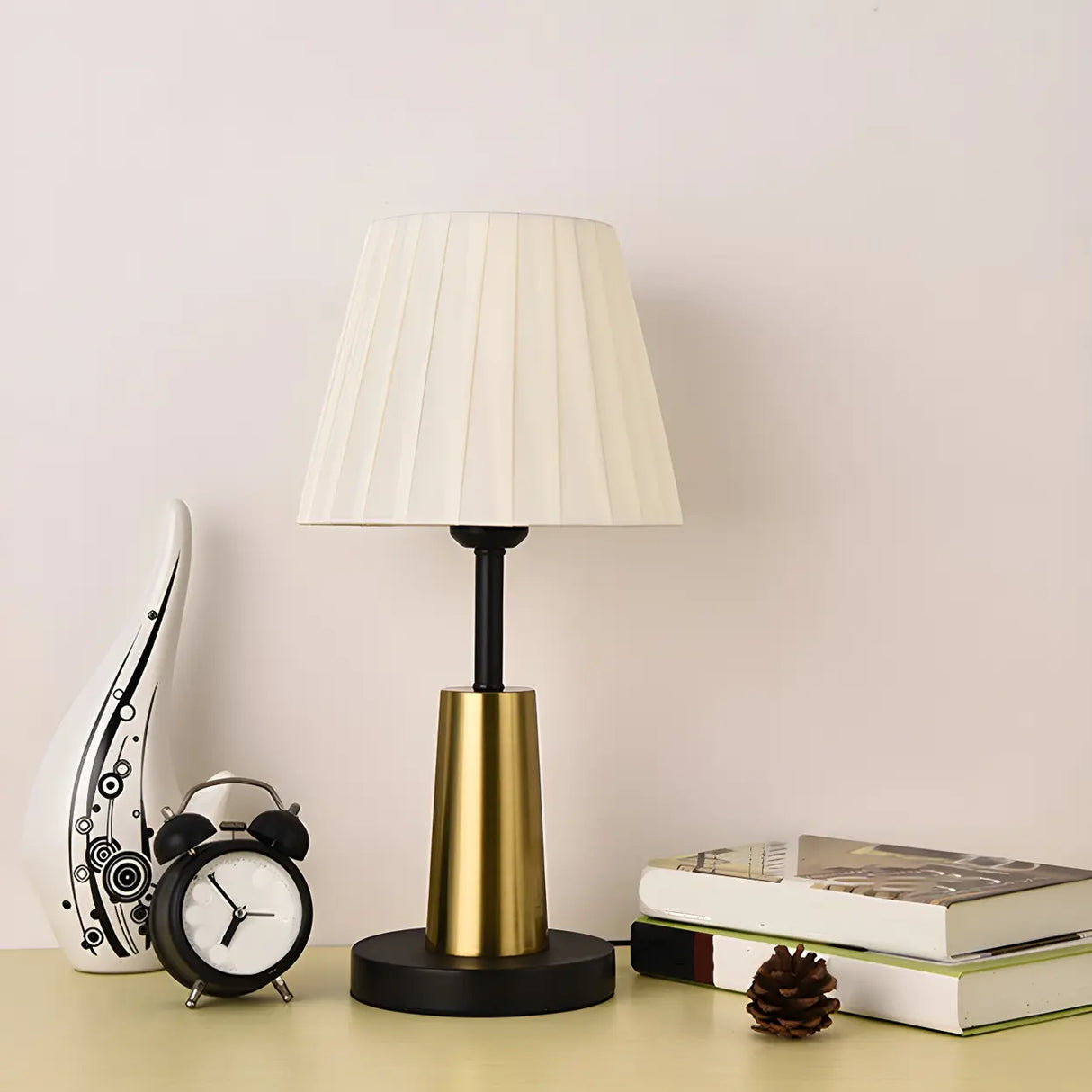 Bedroom Classic Fabric Gold Column Base Table Lamp Image - 3