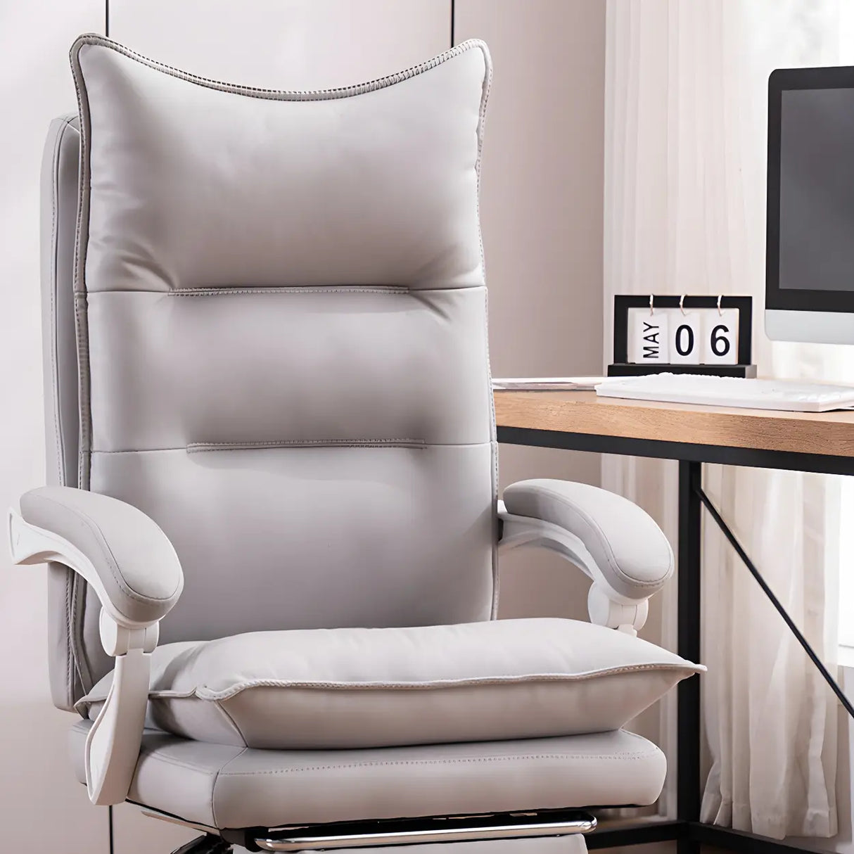 Black Comfort Ergonomic High-Back Fabric Office Chair Image - 11