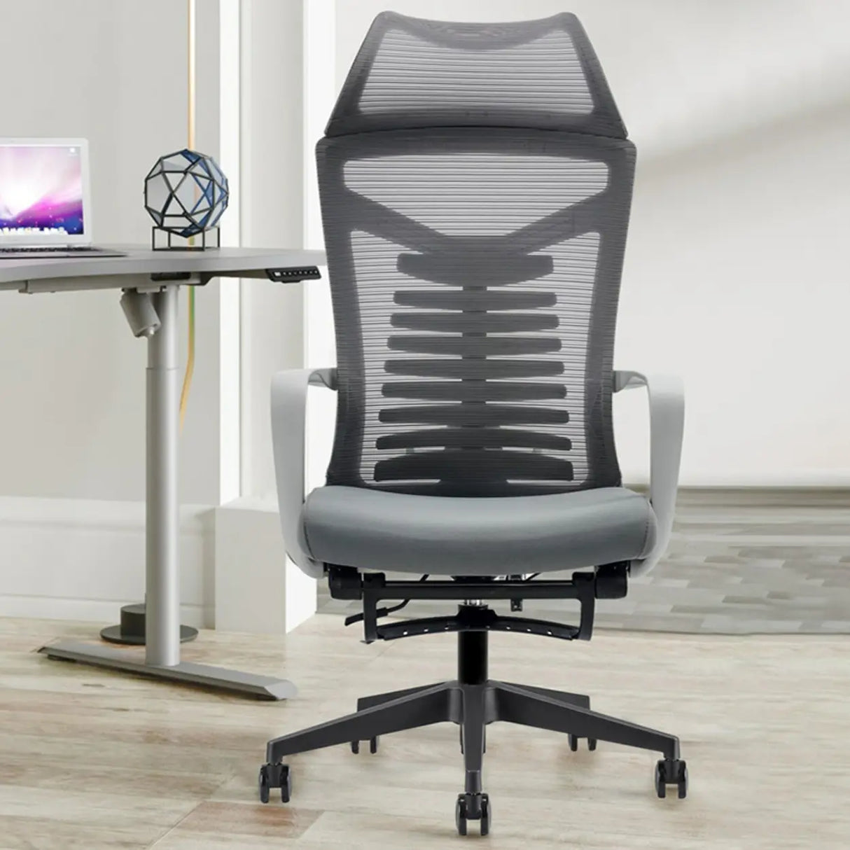 Black Swivel Mesh Reclining Ergonomic Office Chair Image - 14