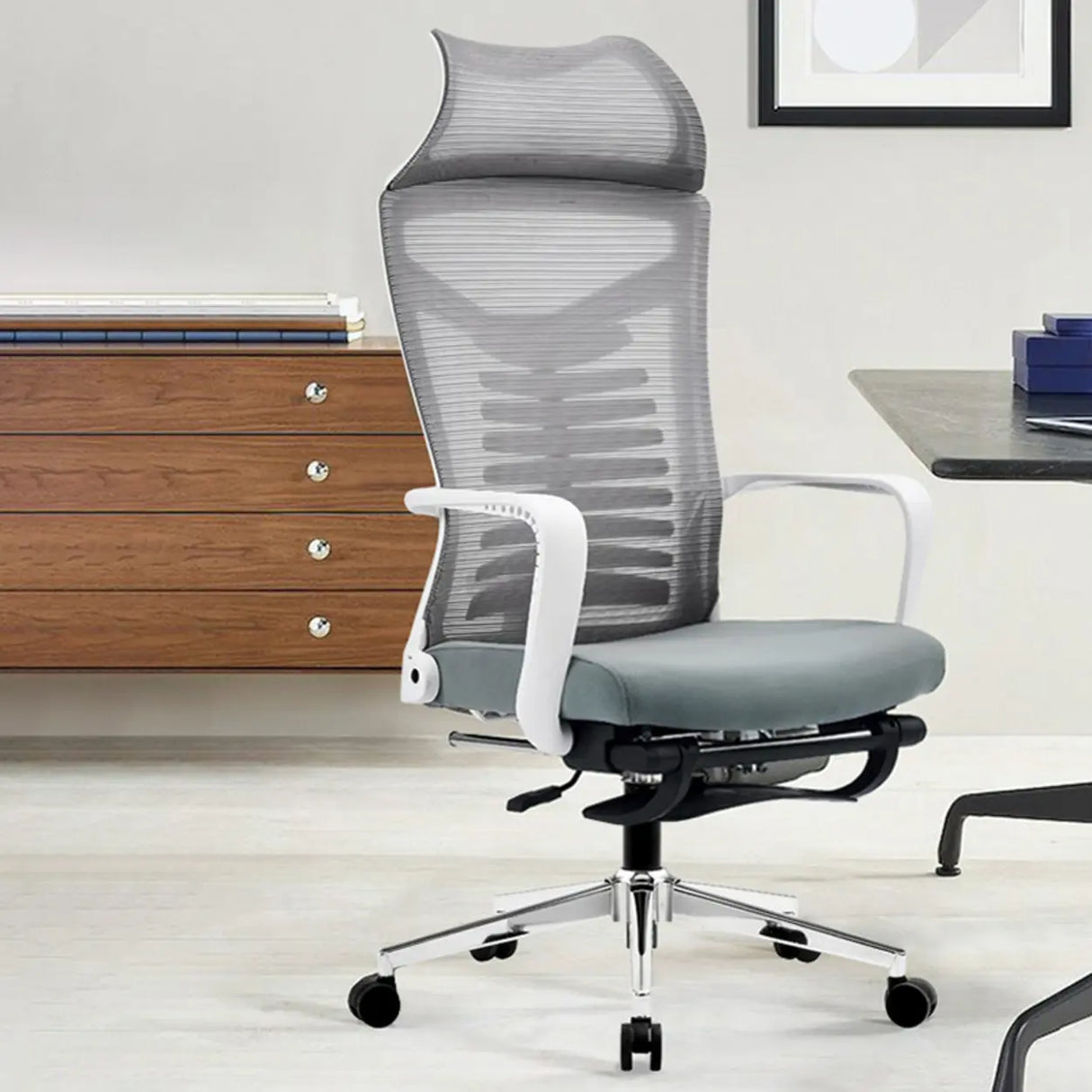 Black Swivel Mesh Reclining Ergonomic Office Chair Image - 3