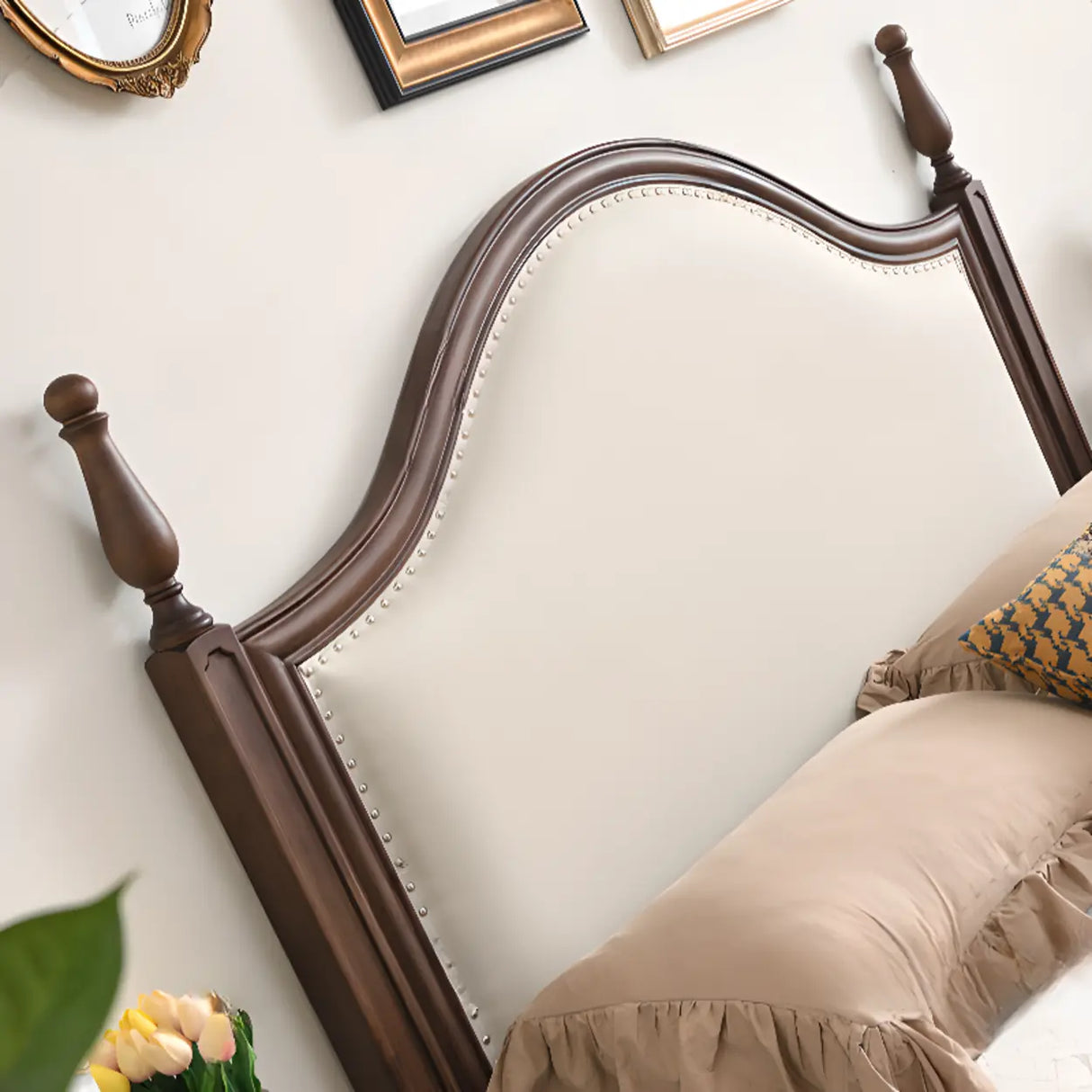 Brown King Nailhead Trim Upholstered Rubberwood Storage Bed Image - 5