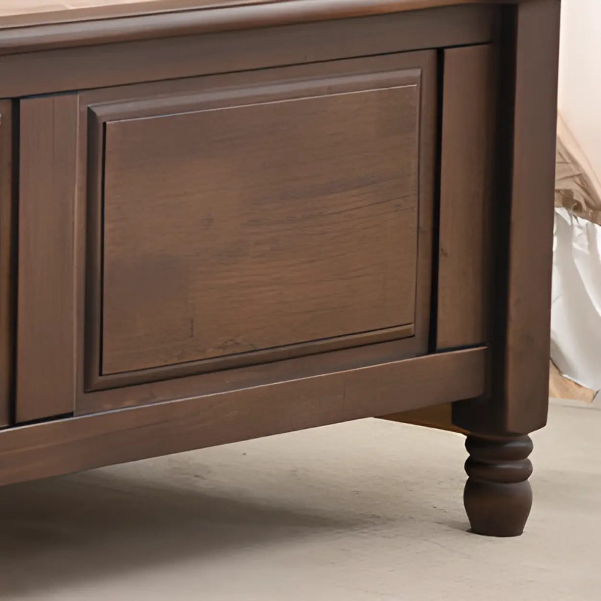 Brown King Nailhead Trim Upholstered Rubberwood Storage Bed Image - 7