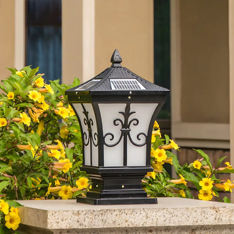 Classic Black Aluminum Vintage Solar Outdoor Post Light Image - 1