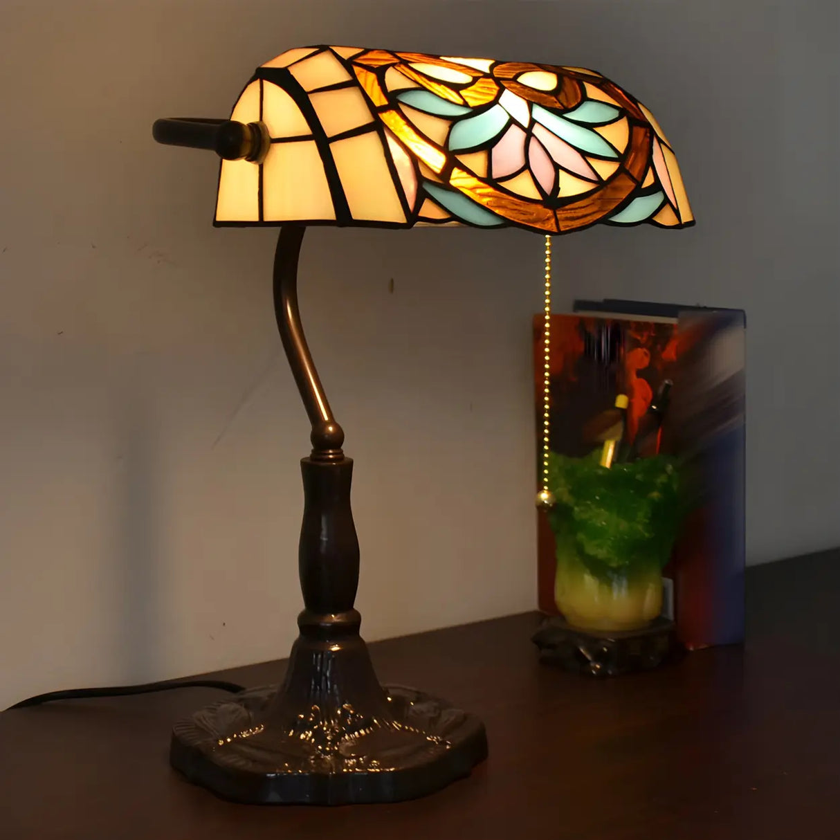Classic Tiffany Style Banker Stained Glass Table Lamp Image - 9