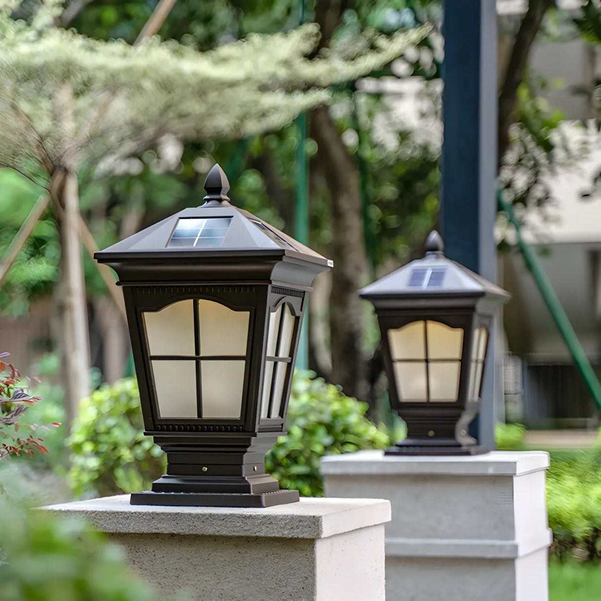 Classic Vintage Solar Post Outdoor Lantern Table Lamp Image - 4