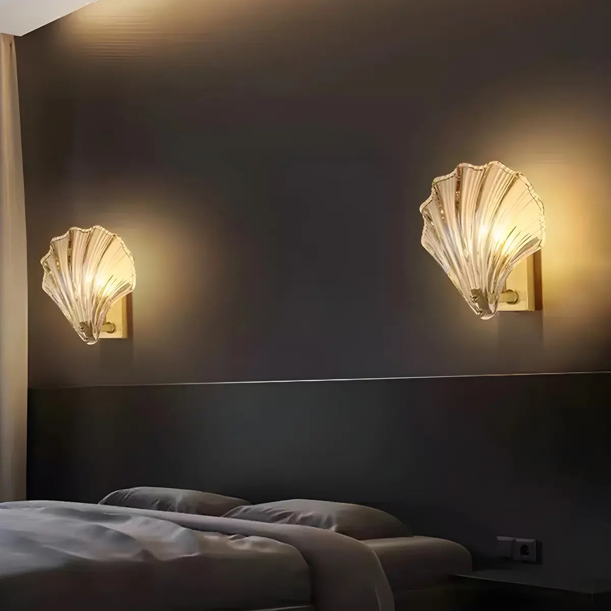 Coastal Shell Ribbed Glass Bedroom Gold Wall Sconce Image - 14