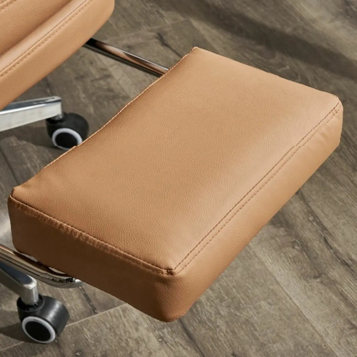 Comfort Reclining Leather Executive Office Chair with Wheels Image - 18