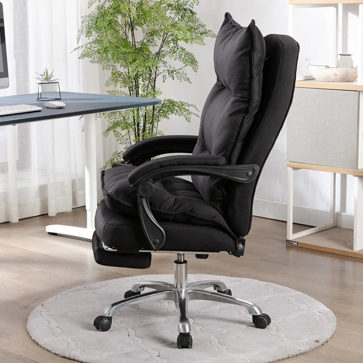 Contemporary Ergonomic Fabric Reclining Black Office Chair Image - 4