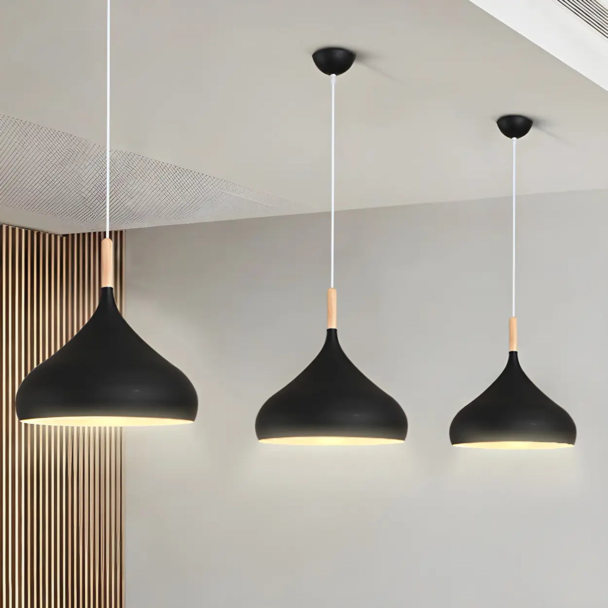 Contemporary Metal Teardrop-Shaped Pendant Light Image - 16
