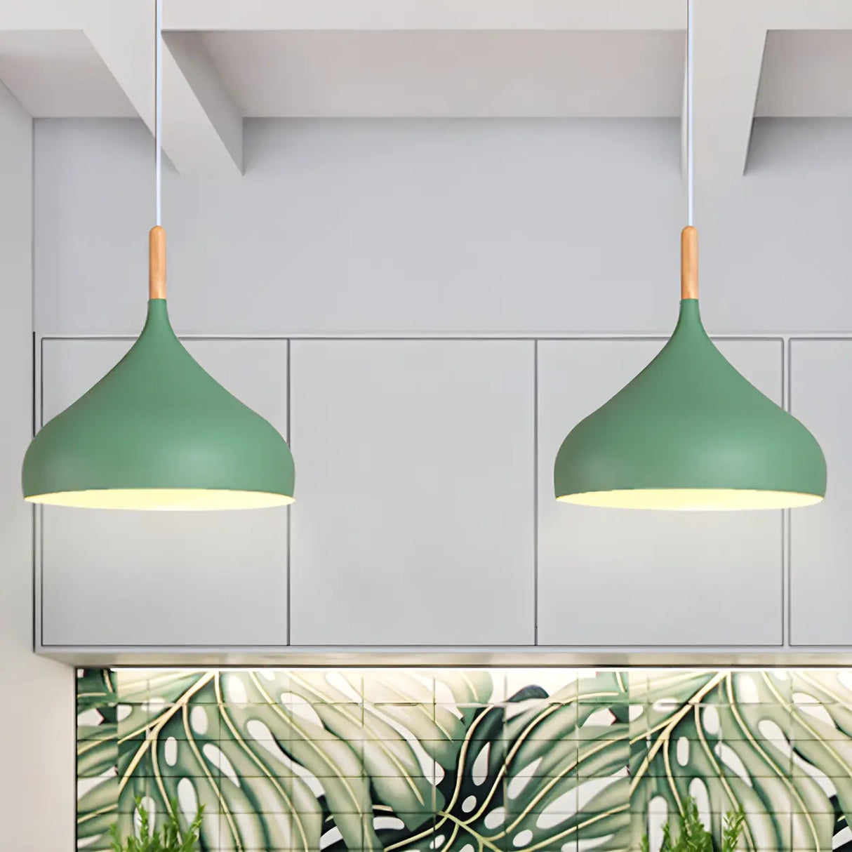 Contemporary Metal Teardrop-Shaped Pendant Light Image - 8