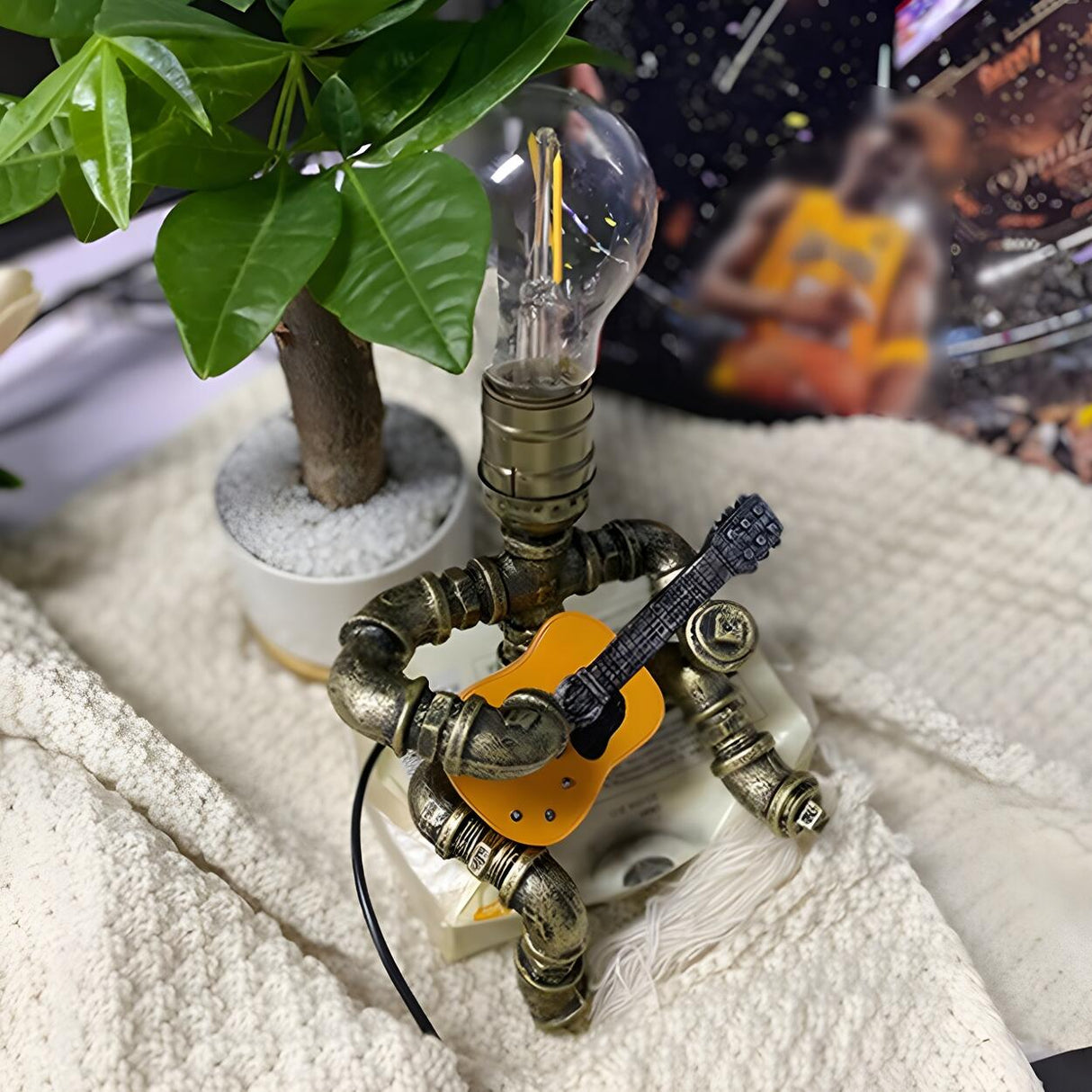 Creative Industrial Sitting Guitar Robot Table Lamp Image - 3