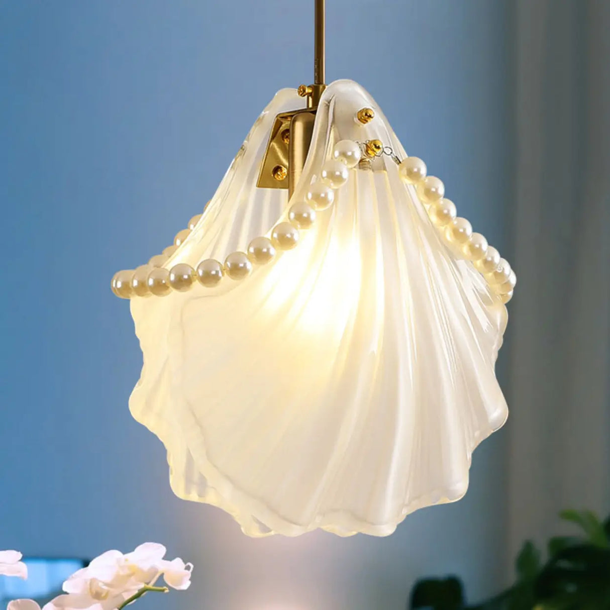 Elegant Modern Bedroom Shell Glass Pendant Light Image - 9