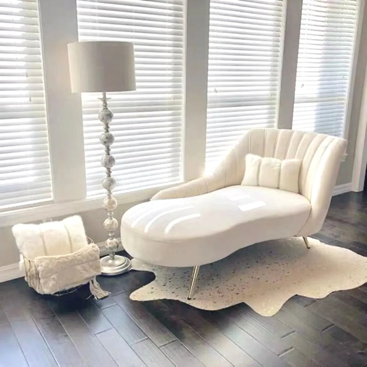 Glam Solid Beige Fabric Wooden Frame Left-Arm Chaise Image - 4