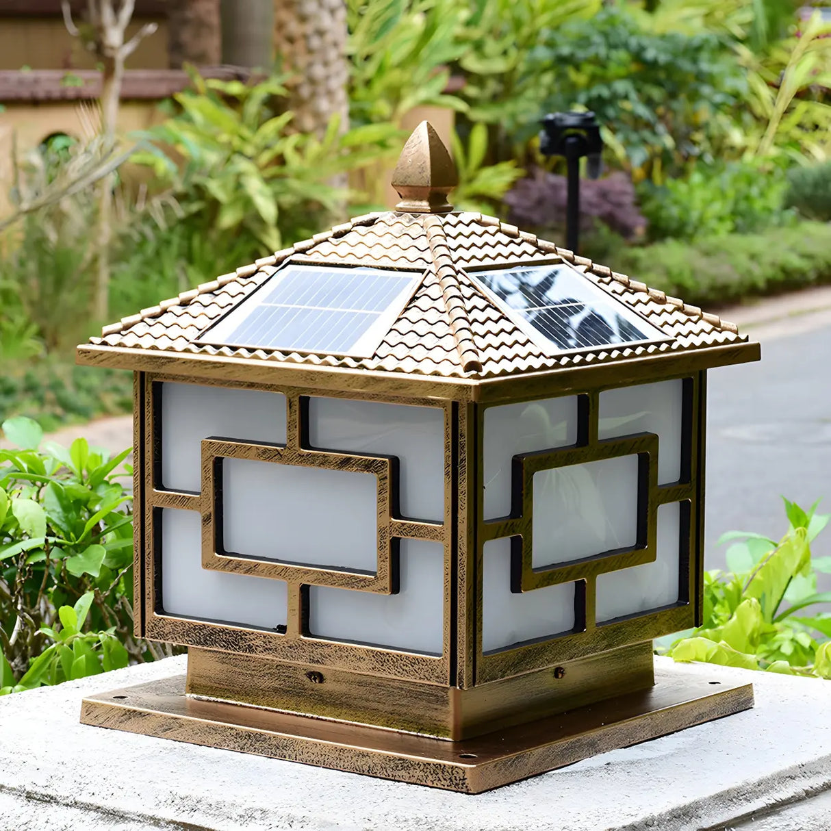 Golden Vintage Chinese Style Solar Lantern Outdoor Lamp Image - 12