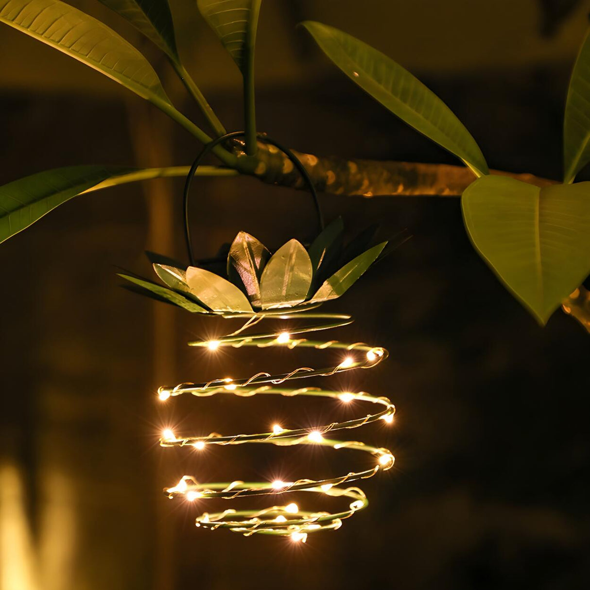 Green Pineapple Solar LED Outdoor Pendant Lights Image - 10