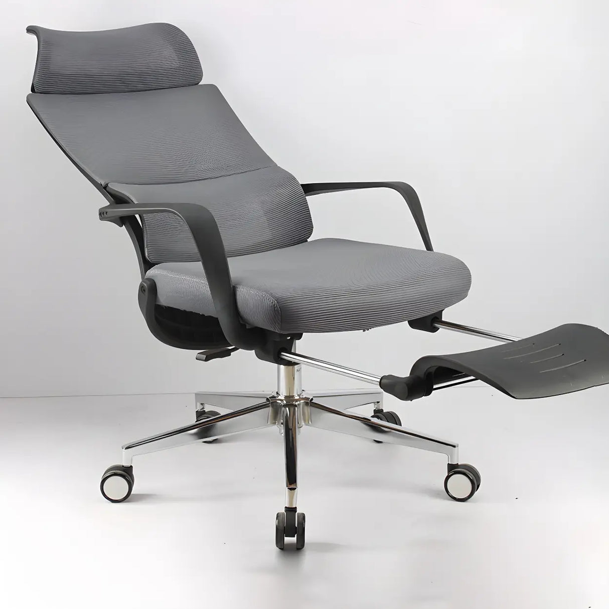 Grey Modern Ergonomic Swivel Office Chair with Footrest Image - 8