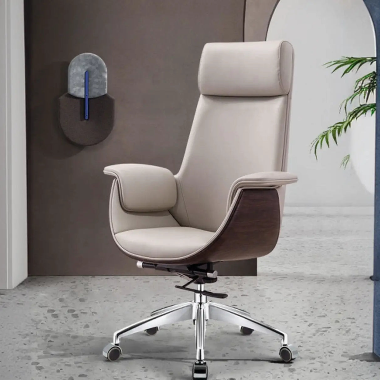 Grey Tilt Adjustable Executive Swivel PU Office Chair Image - 18