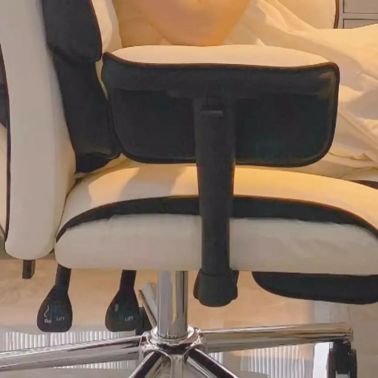 Lumbar Support White Leather Gaming Aluminum Office Chair Image - 14