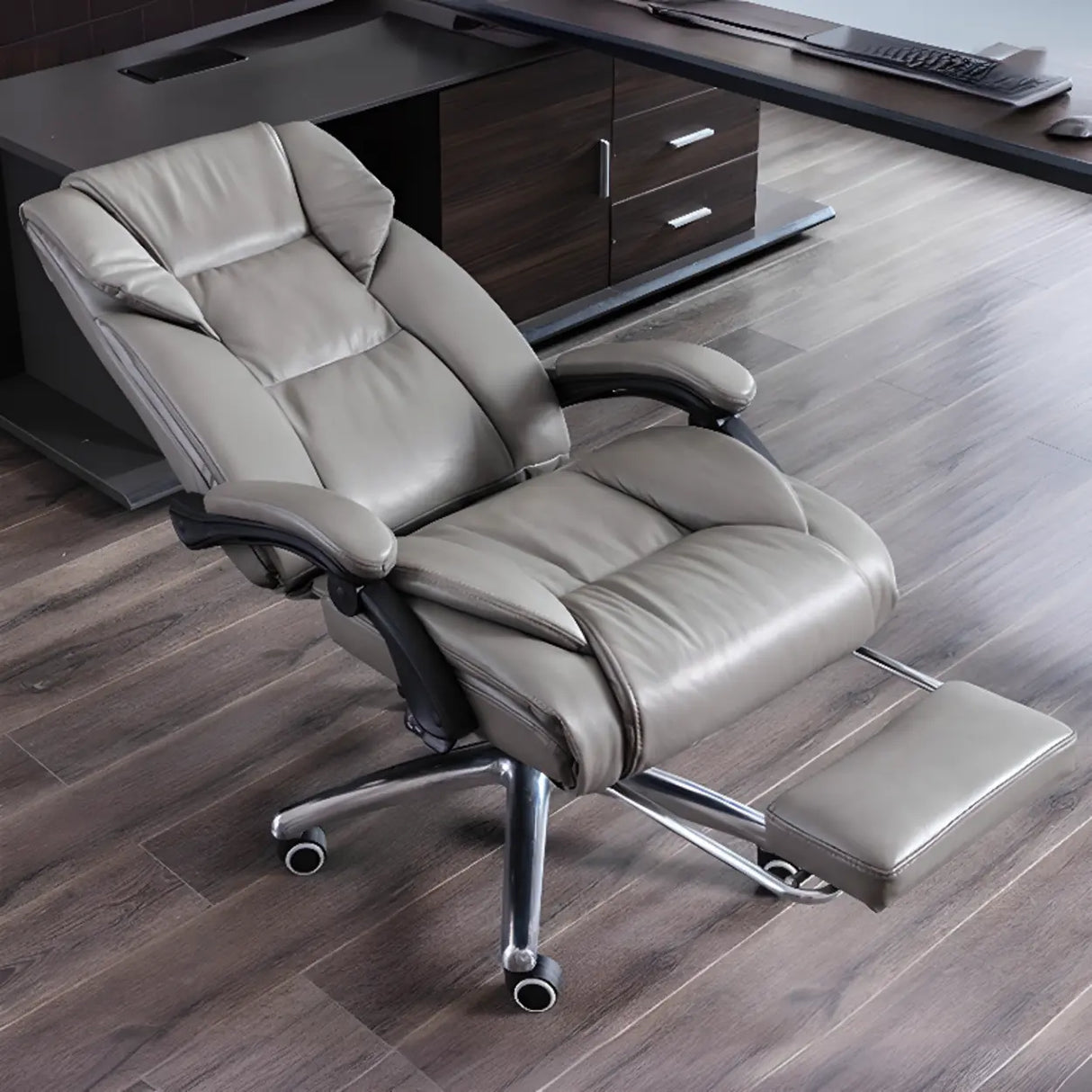 Luxurious Adjustable Swivel Cowhide Black Office Chair Image - 4