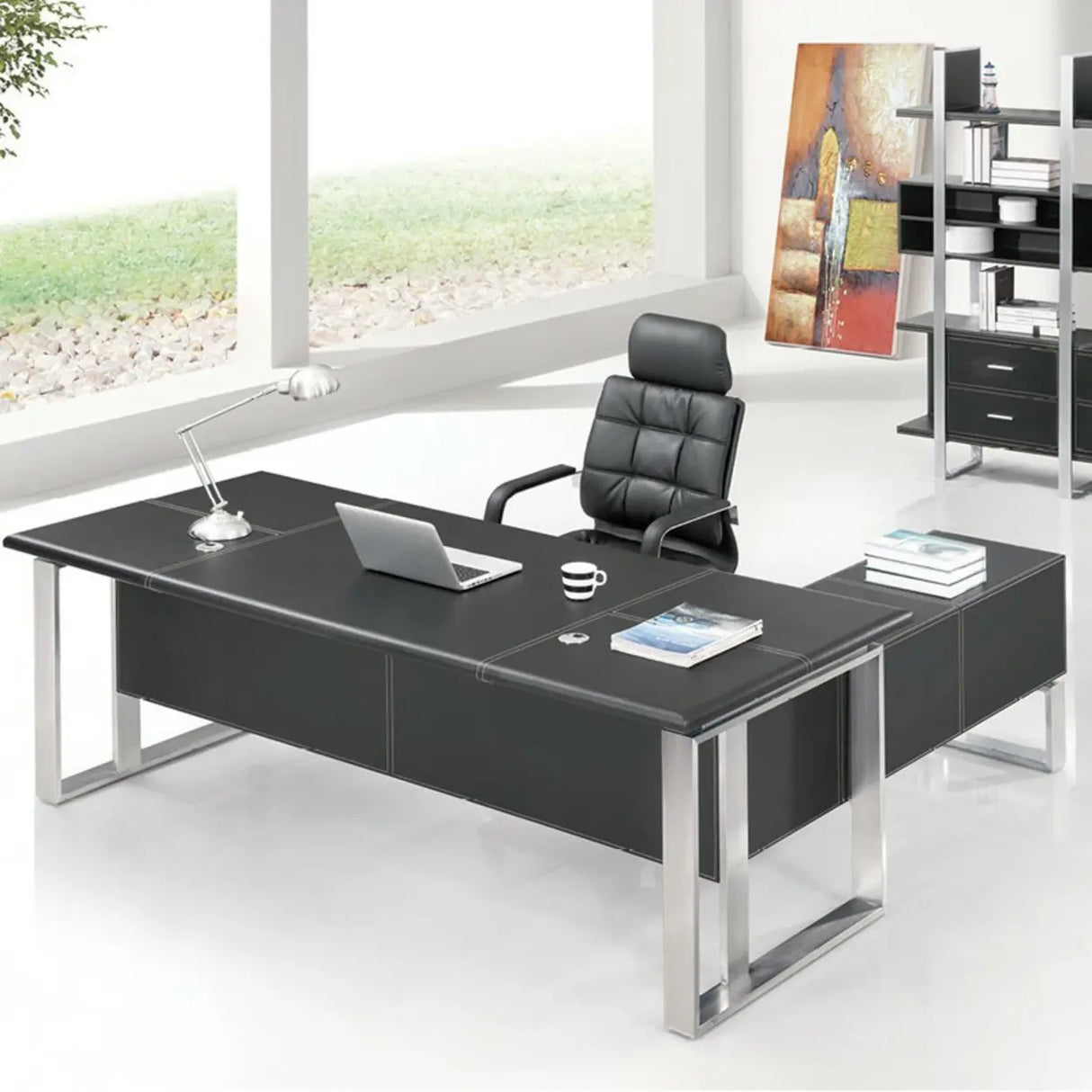 Metal Frame Ergonomic Black Leather Office Chair with Arms Image - 1