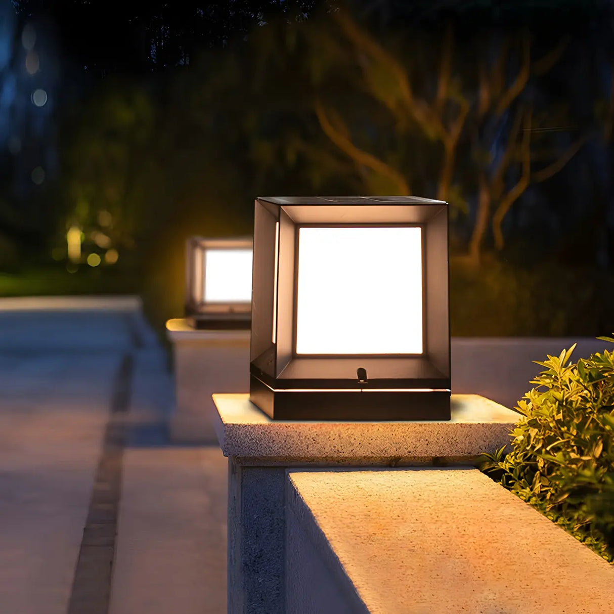 Minimalist Cube Metal Outdoor Fence Post Caps Light Image - 10