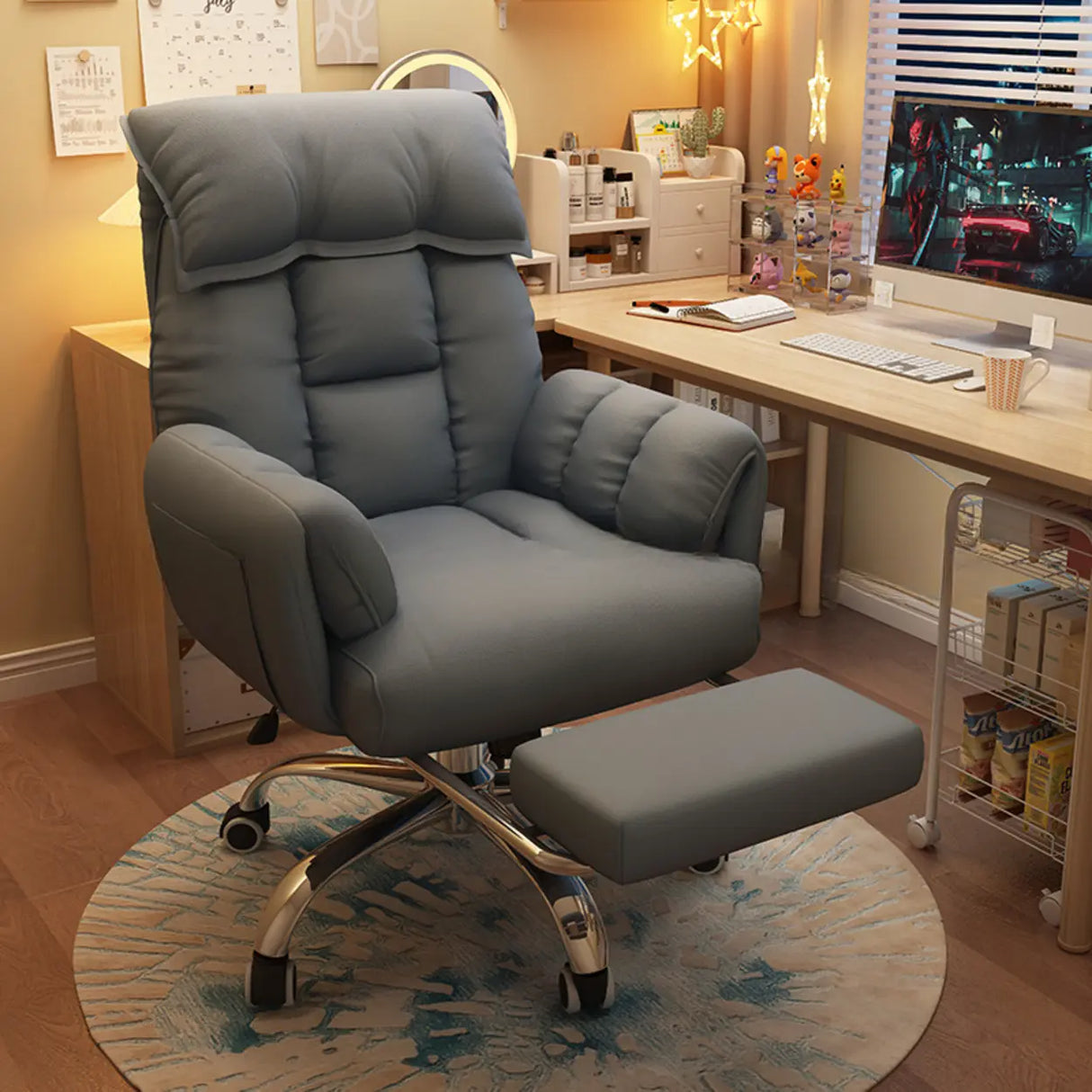Minimalist Padded Faux Leather Office Chair with Wheels Image - 11