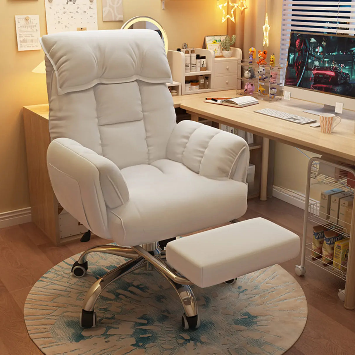 Minimalist Padded Faux Leather Office Chair with Wheels Image - 9