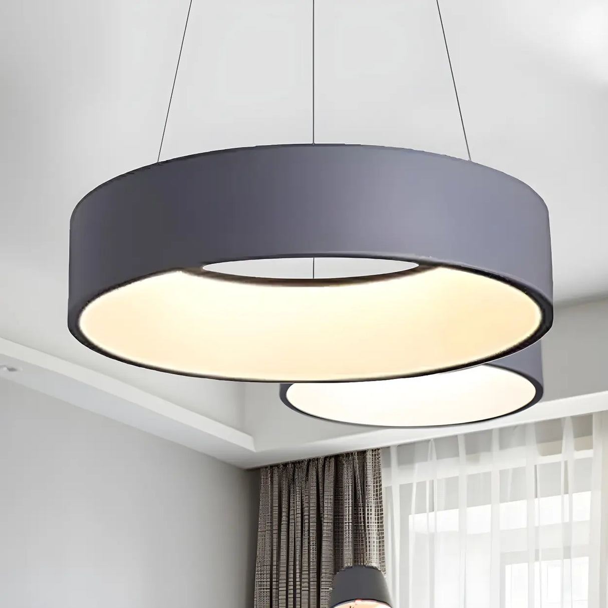 Minimalist Round Metal LED Dining Room Pendant Light Image - 6