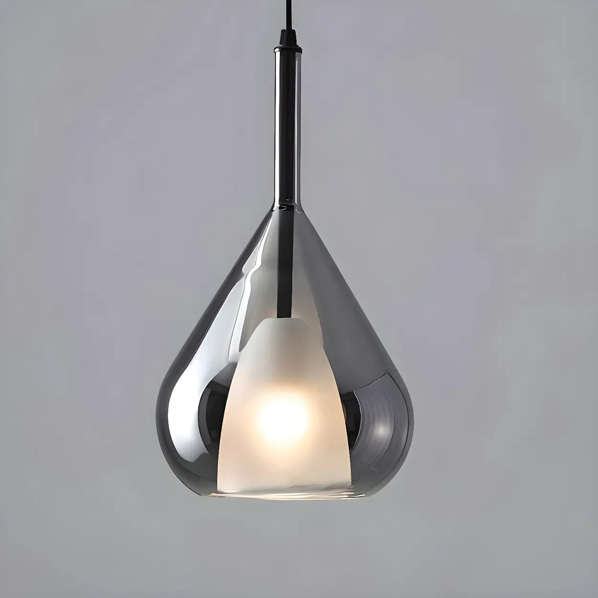 Modern Bedroom Clear Glass Teardrop Pendant Light Image - 15