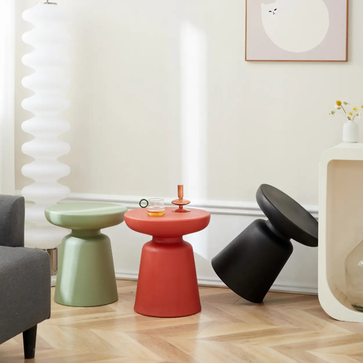 Modern Colorful Minimalist Red Drum Wood Round Side Table Image - 3