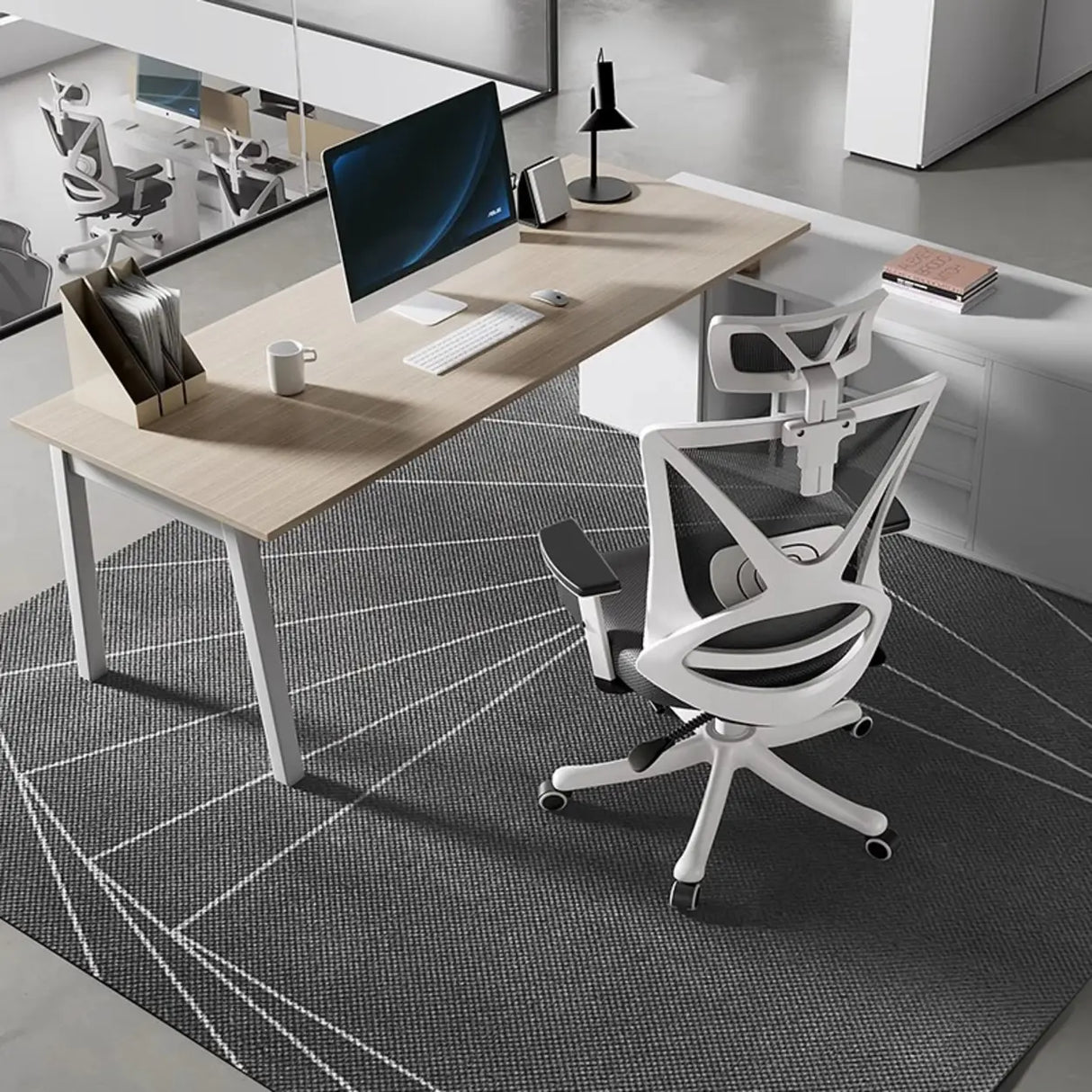 Modern Ergonomic Black Mesh Office Chair with Headrest Image - 17