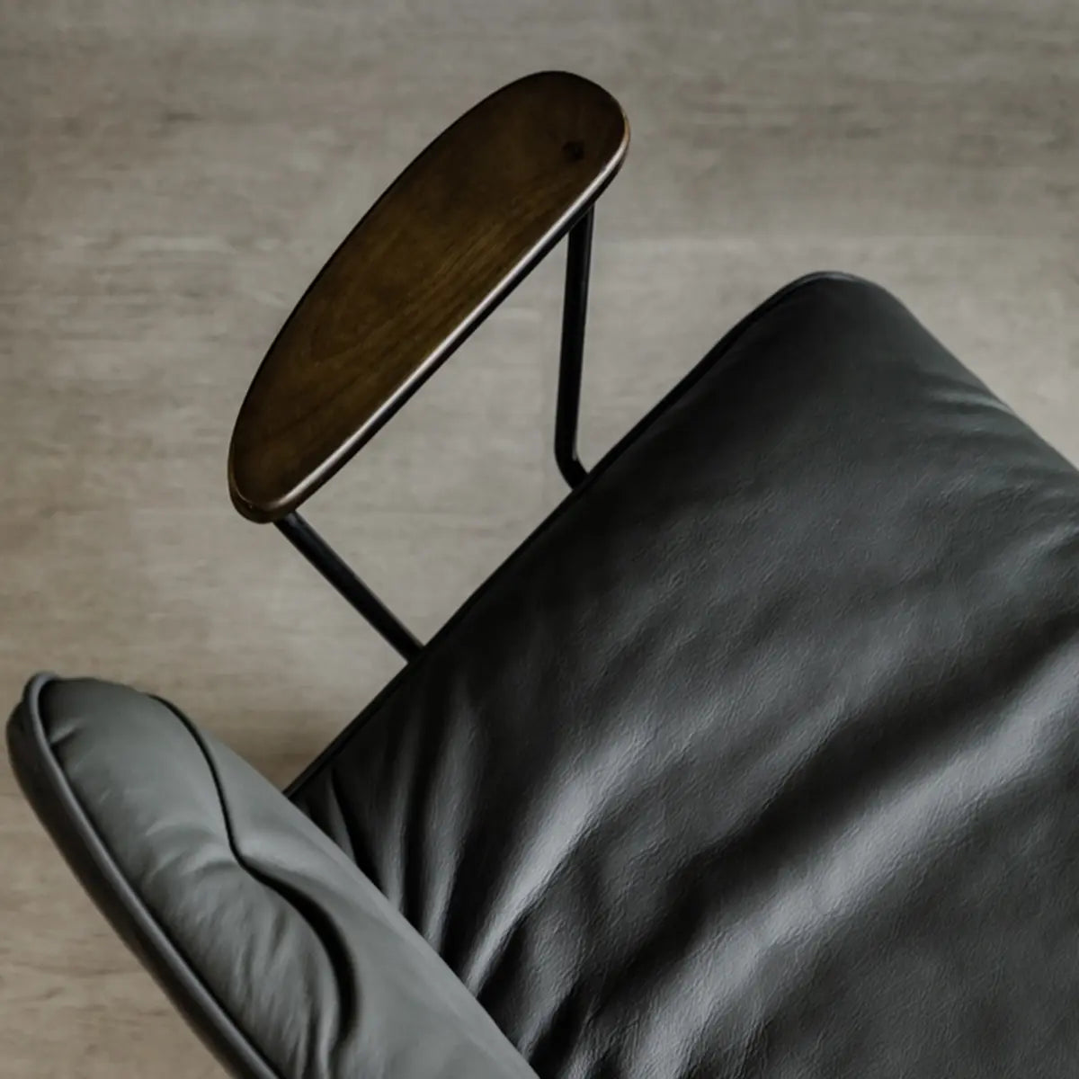 Modern Ergonomic Leather Lumbar Support Office Chair Image - 4
