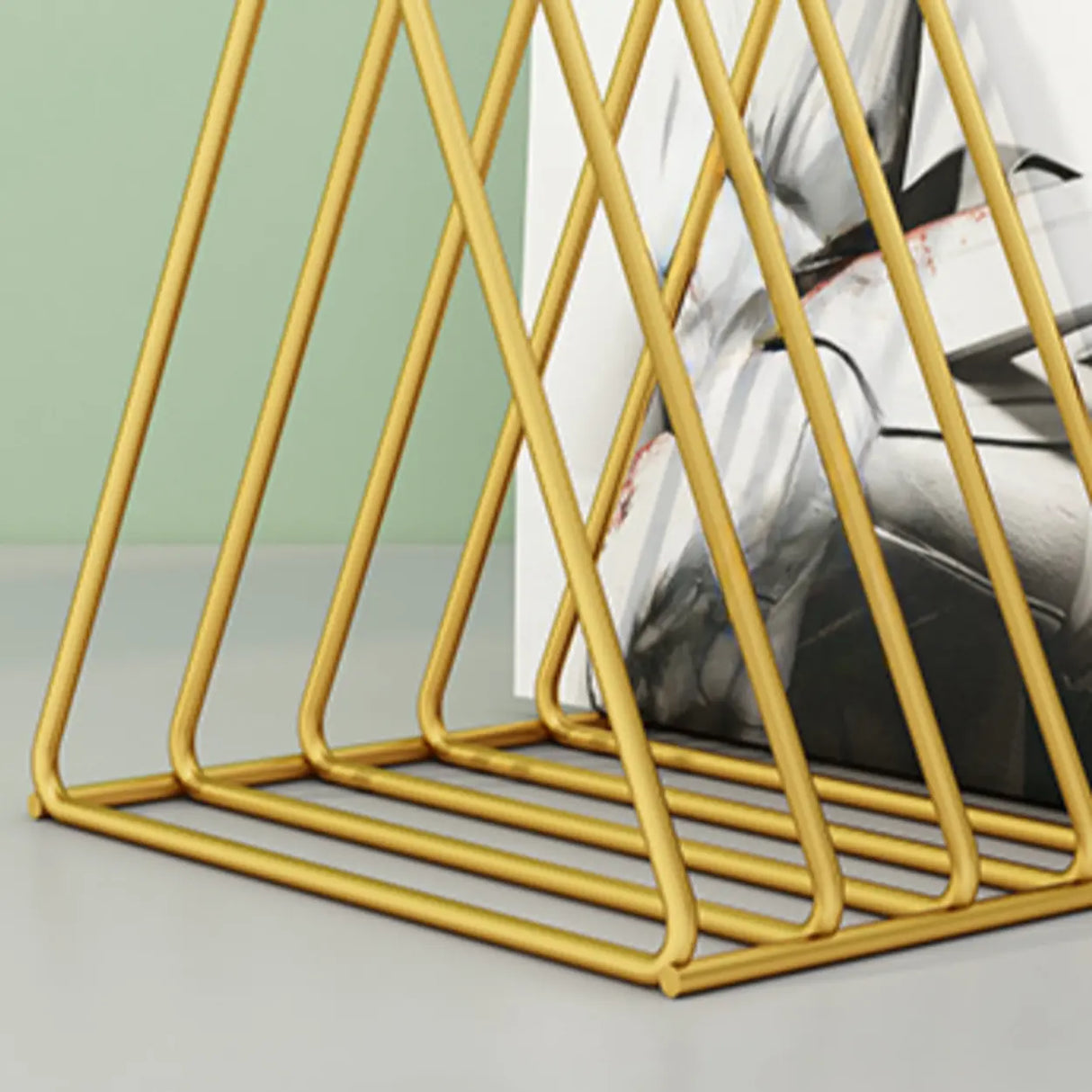 Modern Horizontal Iron Wire Desktop Storage Bookshelf Image - 6