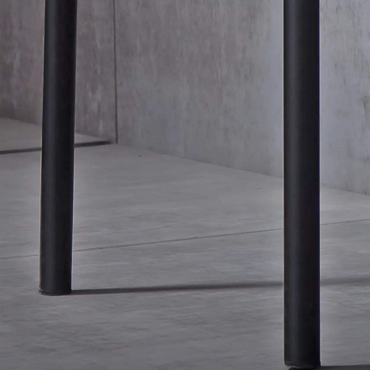 Modern Leather Low Back Saddle Counter Height Bar Stool Image - 11