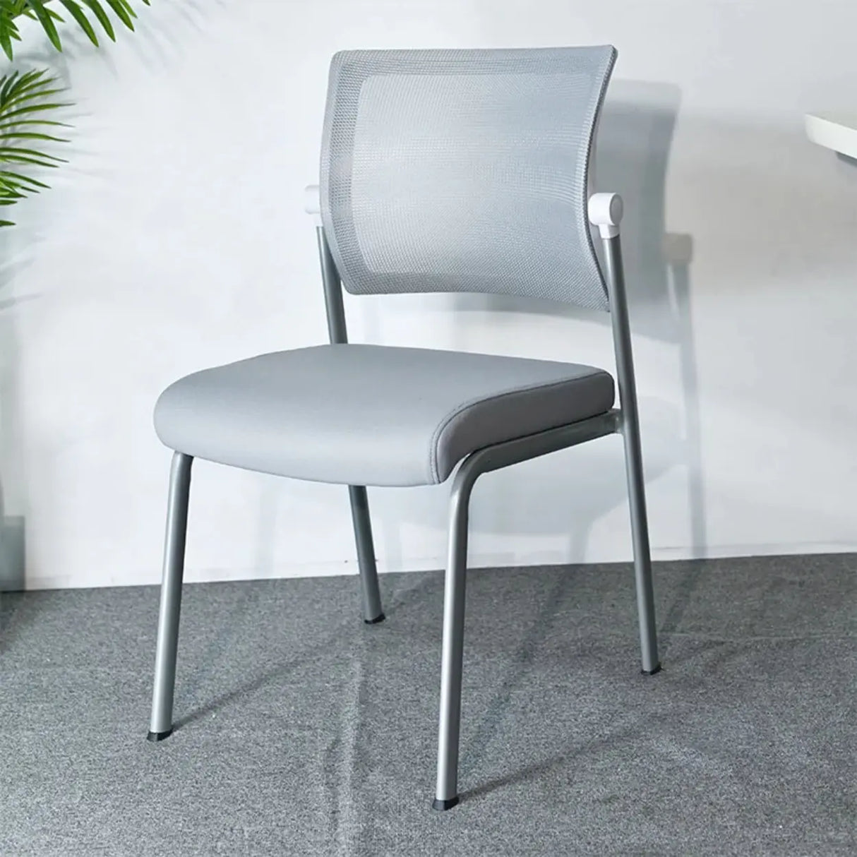 Modern Mesh Metal Frame Black Ergonomic Office Chair Image - 3