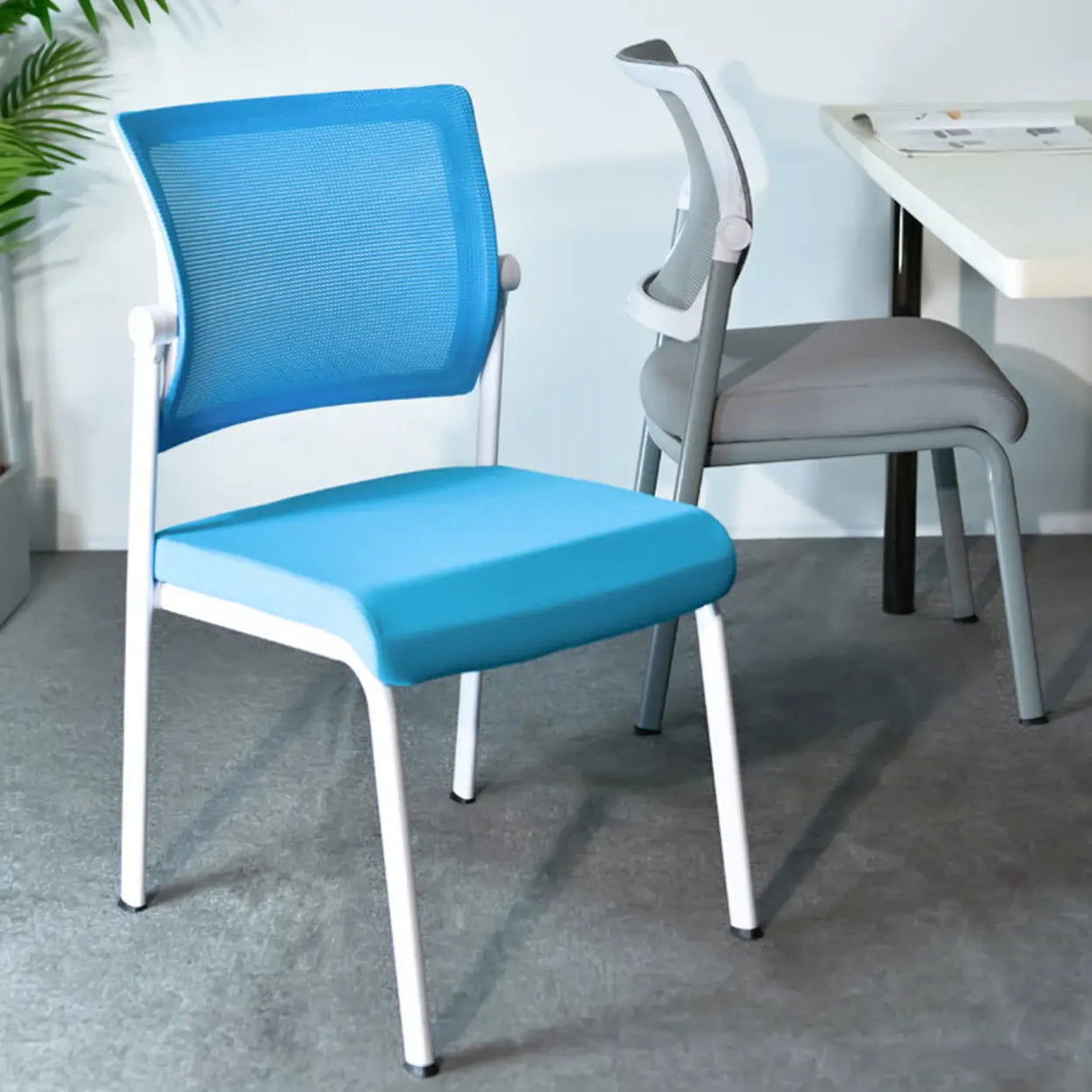 Modern Mesh Metal Frame Black Ergonomic Office Chair Image - 8