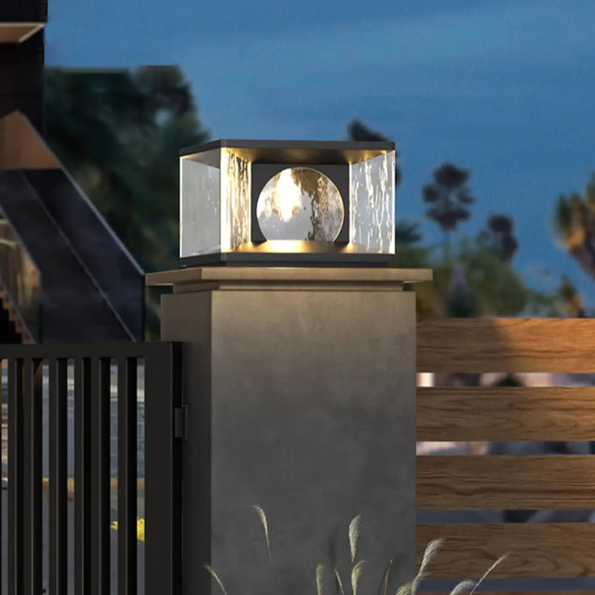 Modern Metal Solar LED Square Fence Pillar Cap Light Image - 7