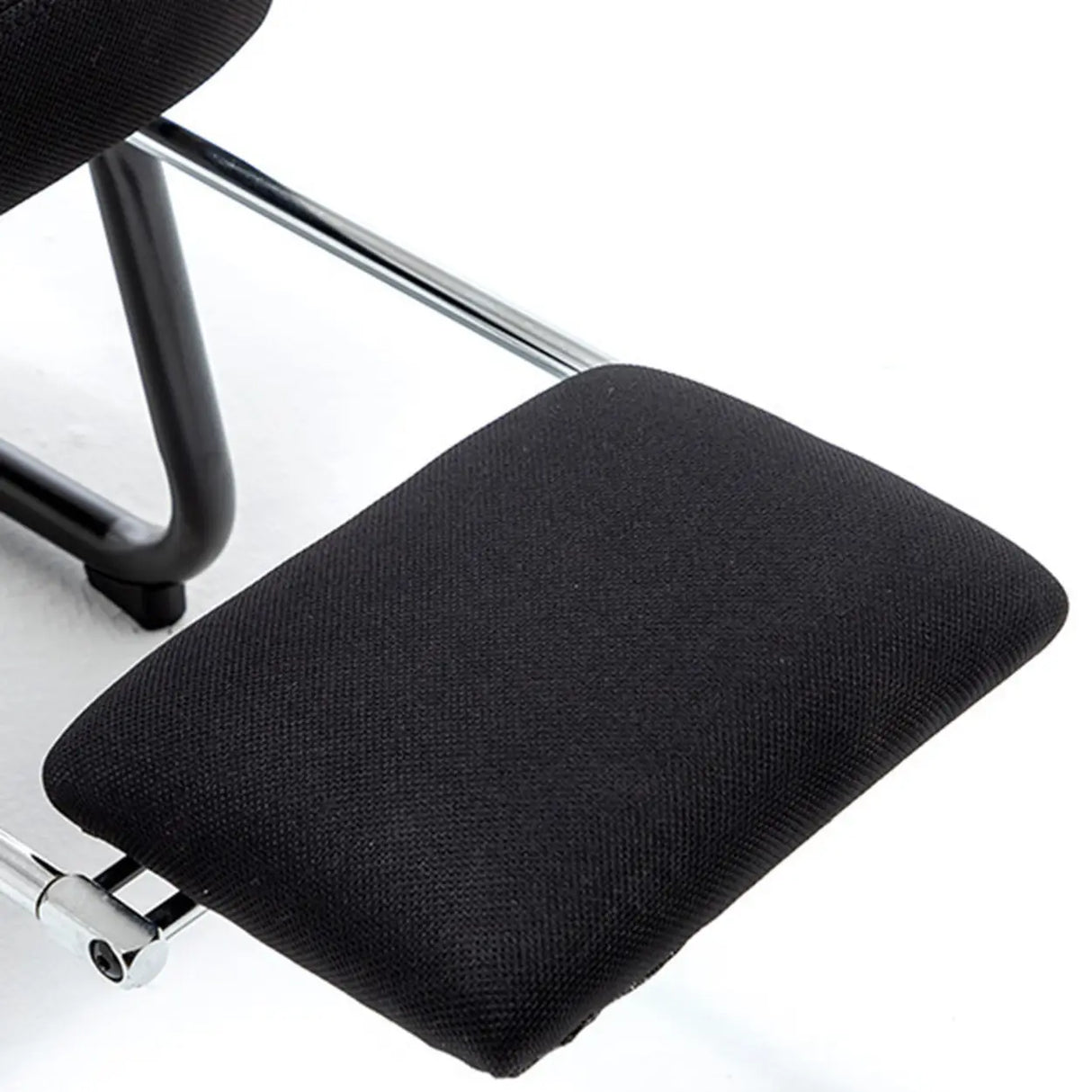 Modern Reclining Mesh Black Office Chair with Footrest Image - 18