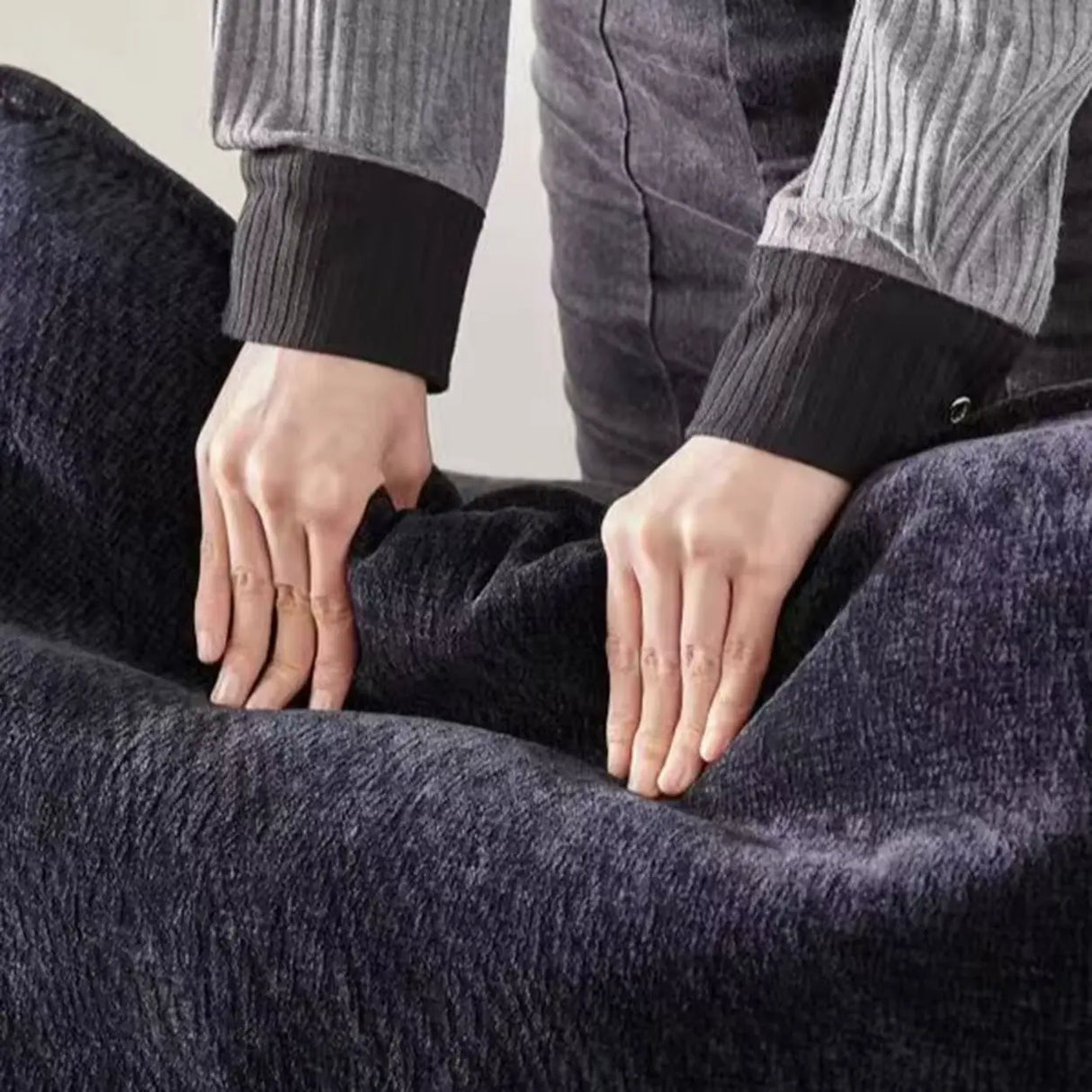 Modern Scratch Resistant Gray Deep-Seat Chenille Modular Sofa Image - 5