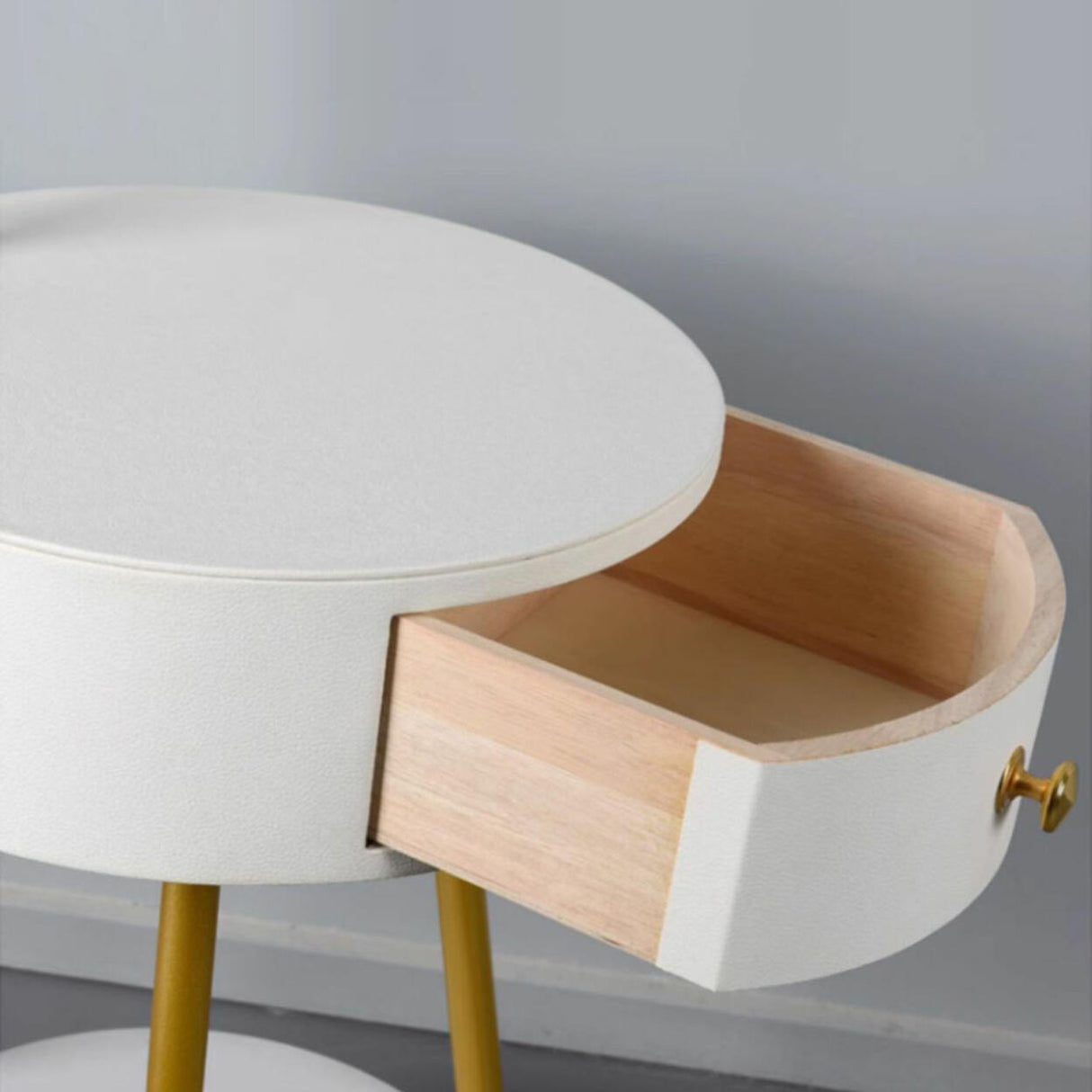 Modern Simple Feather Side Table Metal Floor Lamp Image - 8